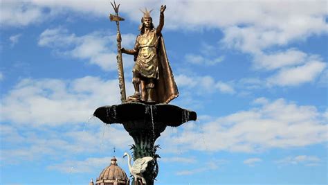 Pachacuti Statue - Plaza De Armas, Cuzco - Cusco, Peru Pachacuti Was ...