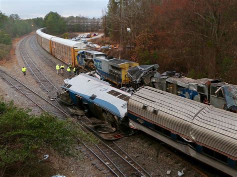 Amtrak train on wrong track in deadly crash; it says freight line ...