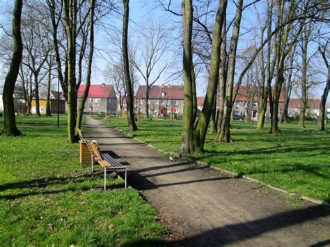 Leszno - Park im. Leszczyńskich Satyryków. Atrakcje turystyczne Leszna ...