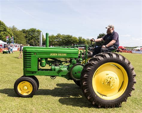 John Deere Vintage Tractor Photograph by Nik Bartlett | Pixels