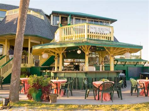 3 Can’t-Miss Waterfront Restaurants in Isle of Palms | Uncharted101.com ...