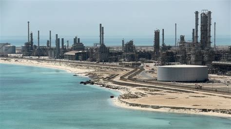 Saudi Arabia to boost oil production to record high – report — RT ...