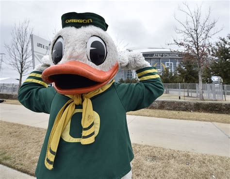 The Oregon Duck mascot once scared children and students | Duck, Oregon ...