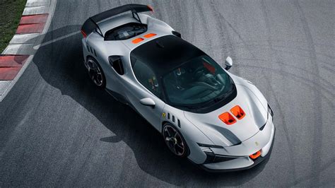 Ferrari SF90 XX Stradale Debuts As A Track-Ready 1,016-HP Hybrid