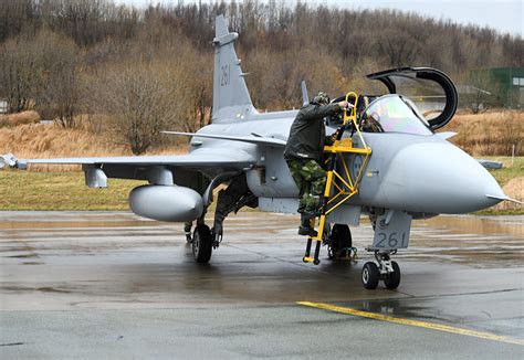 Jas 39 Gripen Cockpit - bmp-toethumb