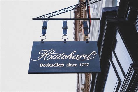 Hatchards: A Peek Inside the Oldest Bookshop in London | solosophie