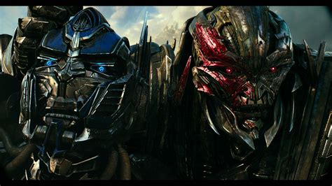 Optimus Prime and Megatron high quality 4k screenshot the last knigth ...