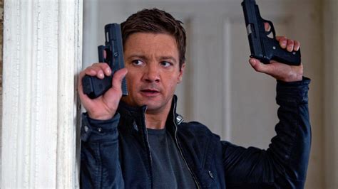 ‘The Bourne Legacy’ Starring Jeremy Renner: 7 Reasons to See It!