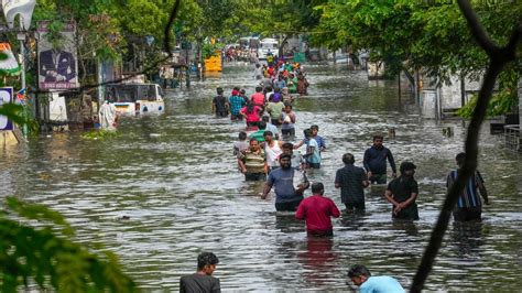 Cyclone Michaung: Tamil Nadu CM Stalin holds review meeting with ...