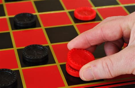 How to Play Checkers – Paper Games Online