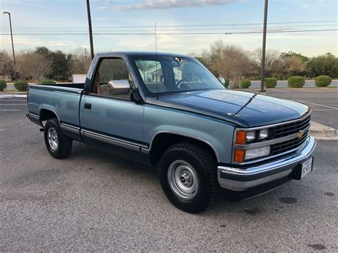 1989 Chevrolet C1500 Silverado Regular Cab Short Bed Two Tone V8 ...