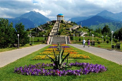 The park of the First President · Kazakhstan travel and tourism blog