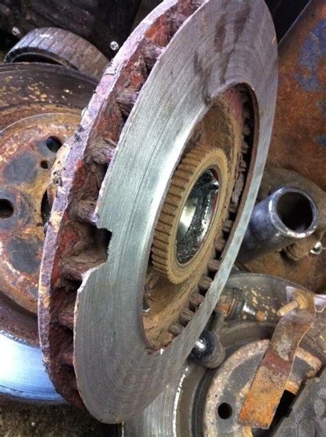 Why do I need new brake rotors/discs? - Safe Braking