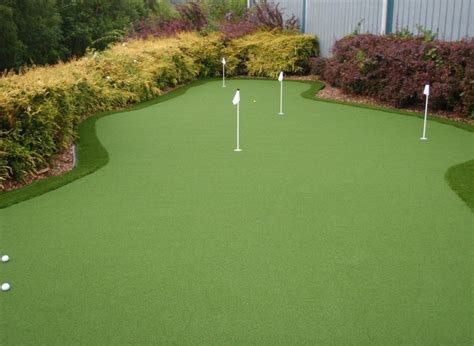 ARTIFICIAL GRASS FOR PUTTING GREENS - Green Path Artificial Turf