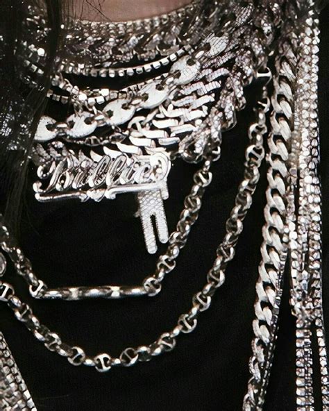 Billie eilish chains lmao in 2021 | Celebrity jewelry, Chains aesthetic ...