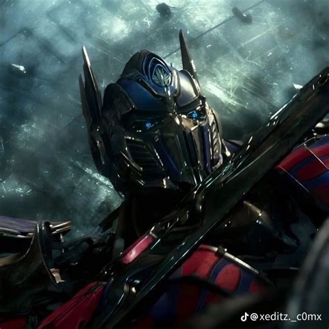 Pin by Sabrina González on Optimus Prime | Optimus prime artwork ...