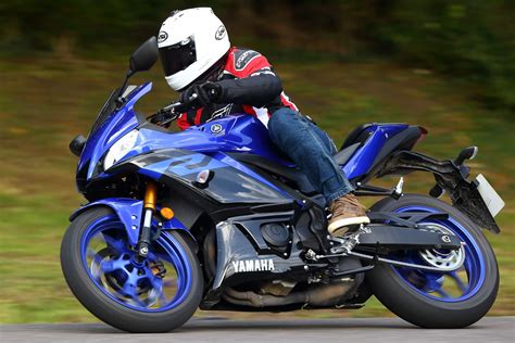 Yamaha R3 Review | Yamaha R3 Bike Reviews | Devitt