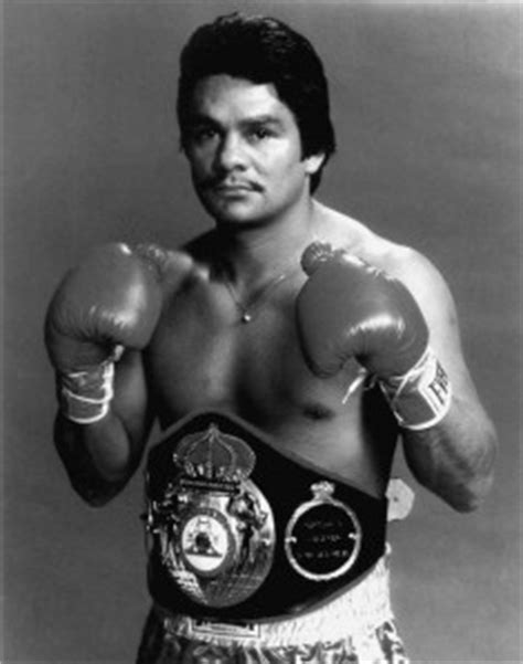 Roberto Durán Biography - Life of Panamanian Boxer