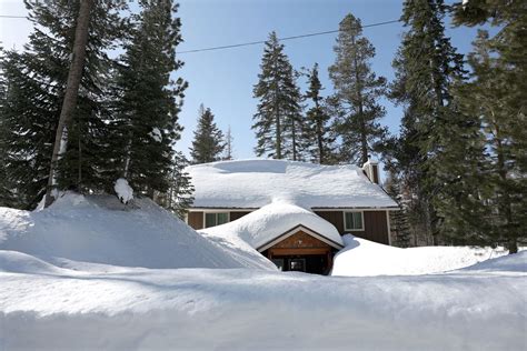 California's snowfall so far this winter rivals the state's record ...