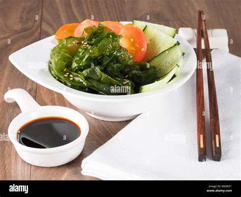 Sea lettuce Salad – Ensalada de lechuga de mar Edible green algae in ...