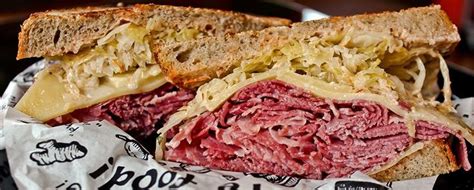 Best Corned Beef Sandwich Near Me - NEARSA