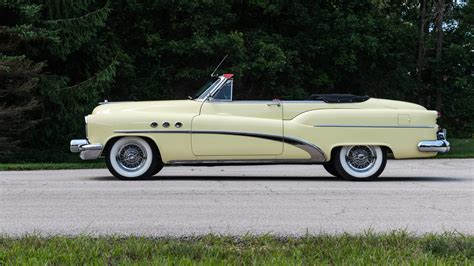 1953 Buick Super Convertible at Chicago 2019 as S121 - Mecum Auctions