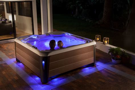 Valentine's Day Hot Tub Tips to Turn Up the Romance - Hot Spring Spas