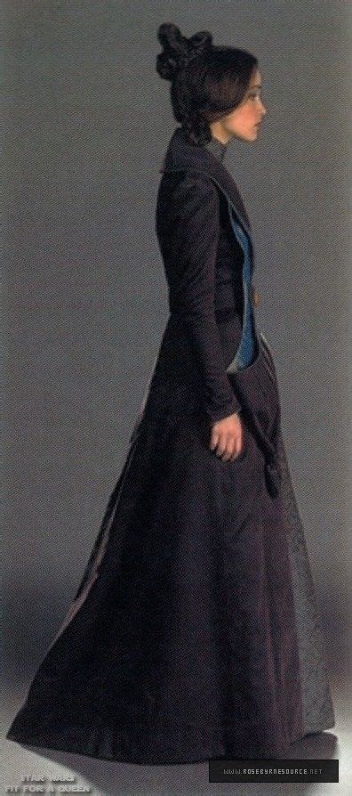 Rose Byrne - Star Wars: Episode II - Attack of the Clones (2002) (396×894)