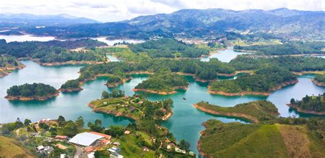 The #magical lake of #Guatape in #Colombia - click on the picture to ...