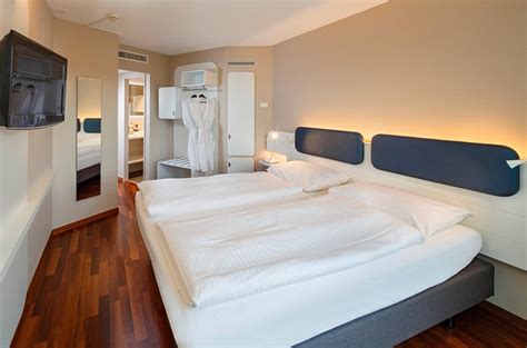 HOTEL WELCOME INN - Updated 2023 (Canton of Zurich/Kloten)