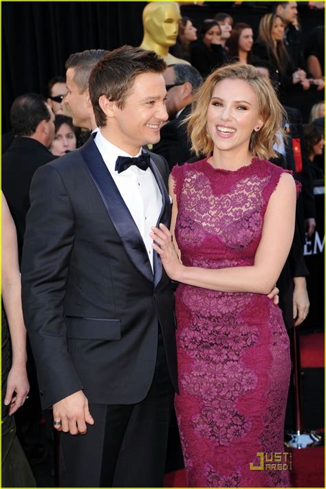 Scarlett Johansson - Oscars 2011 Red Carpet: Photo 2523604 | 2011 ...