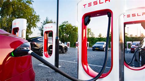 Tesla Supercharger network: complete guide to Tesla charging stations ...