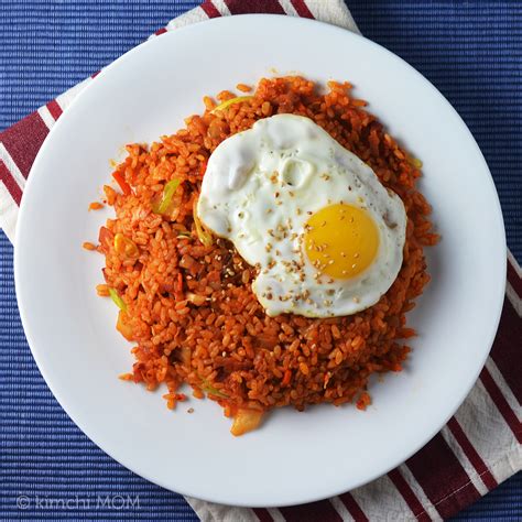 Kimchi Bacon Fried Rice #SundaySupper - kimchi MOM