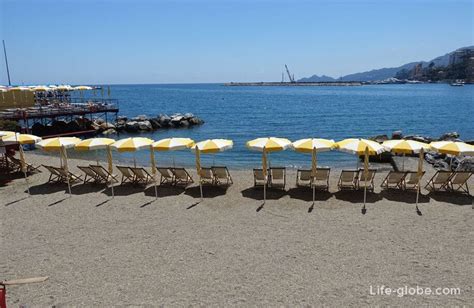 Beaches Rapallo. Coastal Rapallo