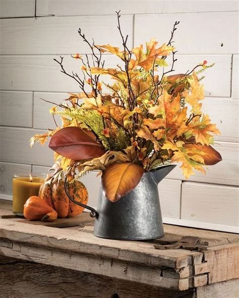 Beautiful Fall Flower Arrangement Design Ideas For Living Room Decor 08 ...