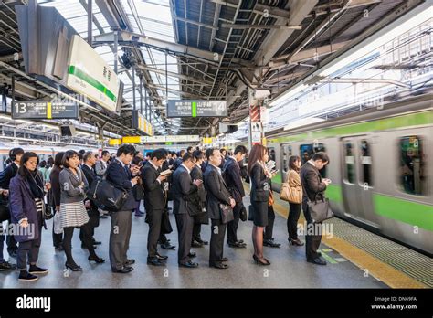 Japan, Honshu, Kanto, Tokyo, Shinjuku Station, Rush Hour Crowds Stock ...