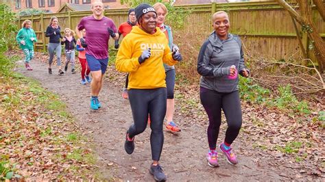 The patients inspired to take up parkrun by their GPs - BBC News