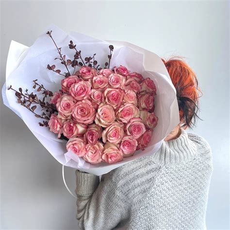 PINK ROSES EN MASSE - The Flower Shed