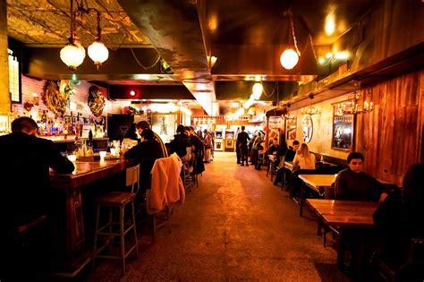 Toronto bar remains a cheap hub for fun despite a decade of ...