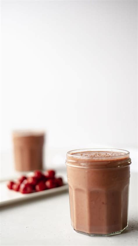 Chocolate and Tart Cherry Smoothie - Veg Girl RD