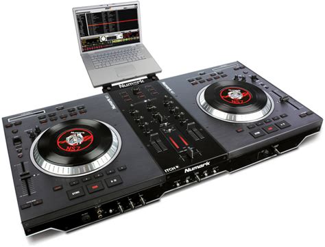 Numark NS7 Performance Pack de Controlador de DJ con Serato | Gear4music