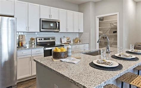 The Grove Amenities | East Grand Rapids Apartments