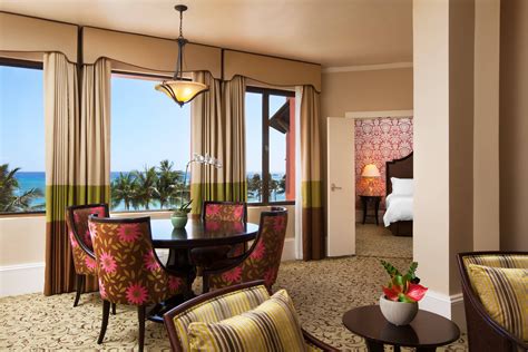 Hotel Rooms & Amenities | The Royal Hawaiian, a Luxury Collection ...