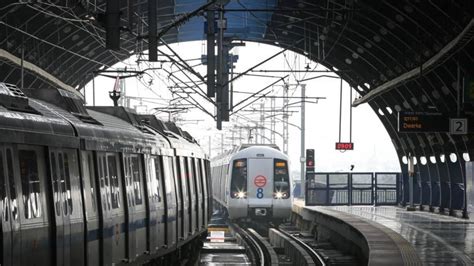 Delhi Metro’s Blue Line services disrupted for second day, Yellow Line ...