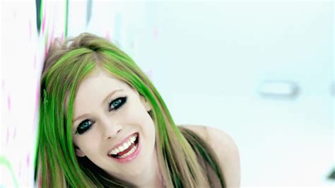 Smile {Music Video} - Avril Lavigne Photo (38792478) - Fanpop