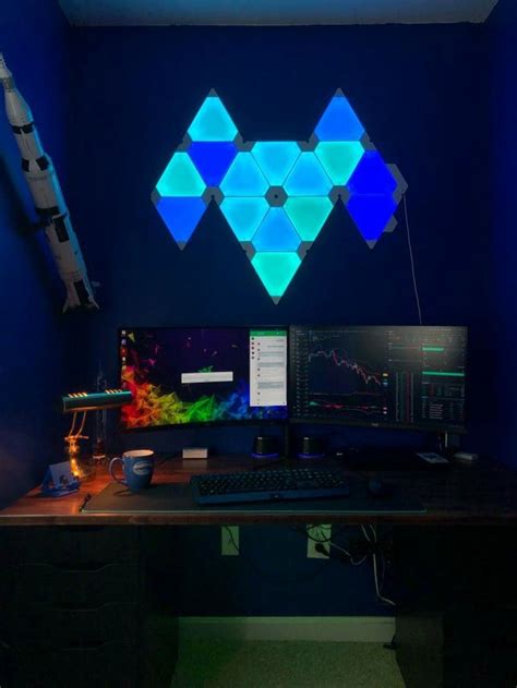 Cool desktop setup using Nanoleaf light panels as wall light. Save this ...