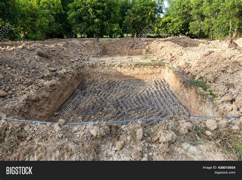 Hole Ground. Dig Pit Image & Photo (Free Trial) | Bigstock