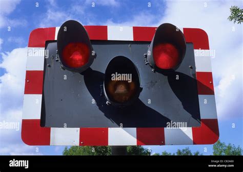 【ベストコレクション】 uk level crossing lights 773124-Level crossing lights ...