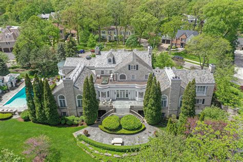 Burr Ridge & Hinsdale Mansions For Sale