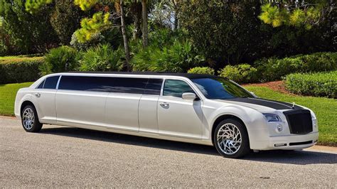 4 Most Popular Types of Limousines | Private Car